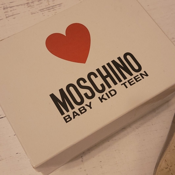 Authentic Moschino Girl shoes - Picture 5 of 5